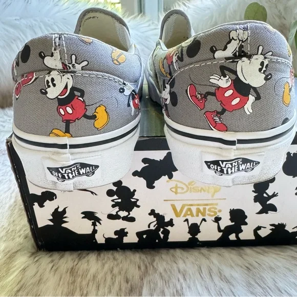 Vans Disney Gray Classic Slip-On Sneakers Mickey Mouse Design Size 6.5 (women) - Picture 6 of 12